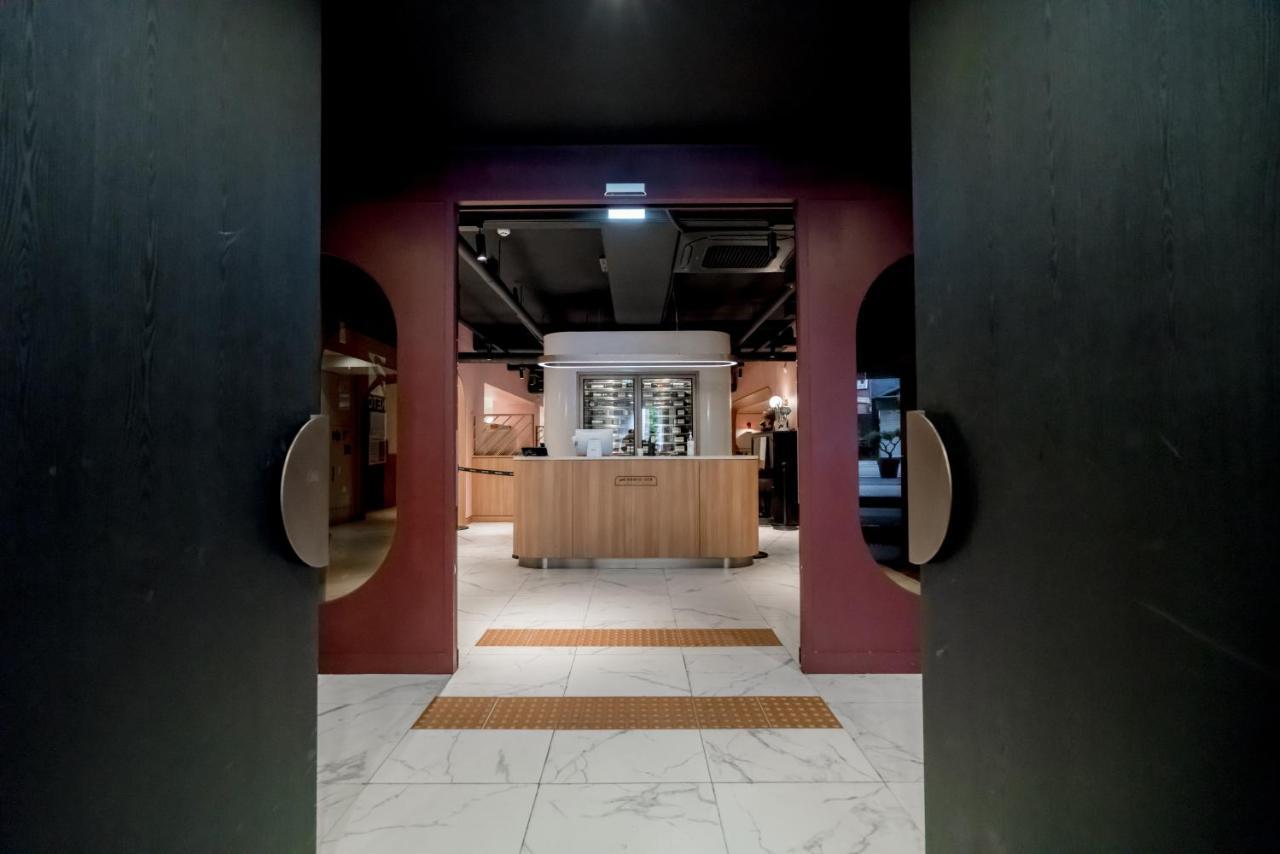 Oriens Hotel & Residences Myeongdong Seoul Exterior photo