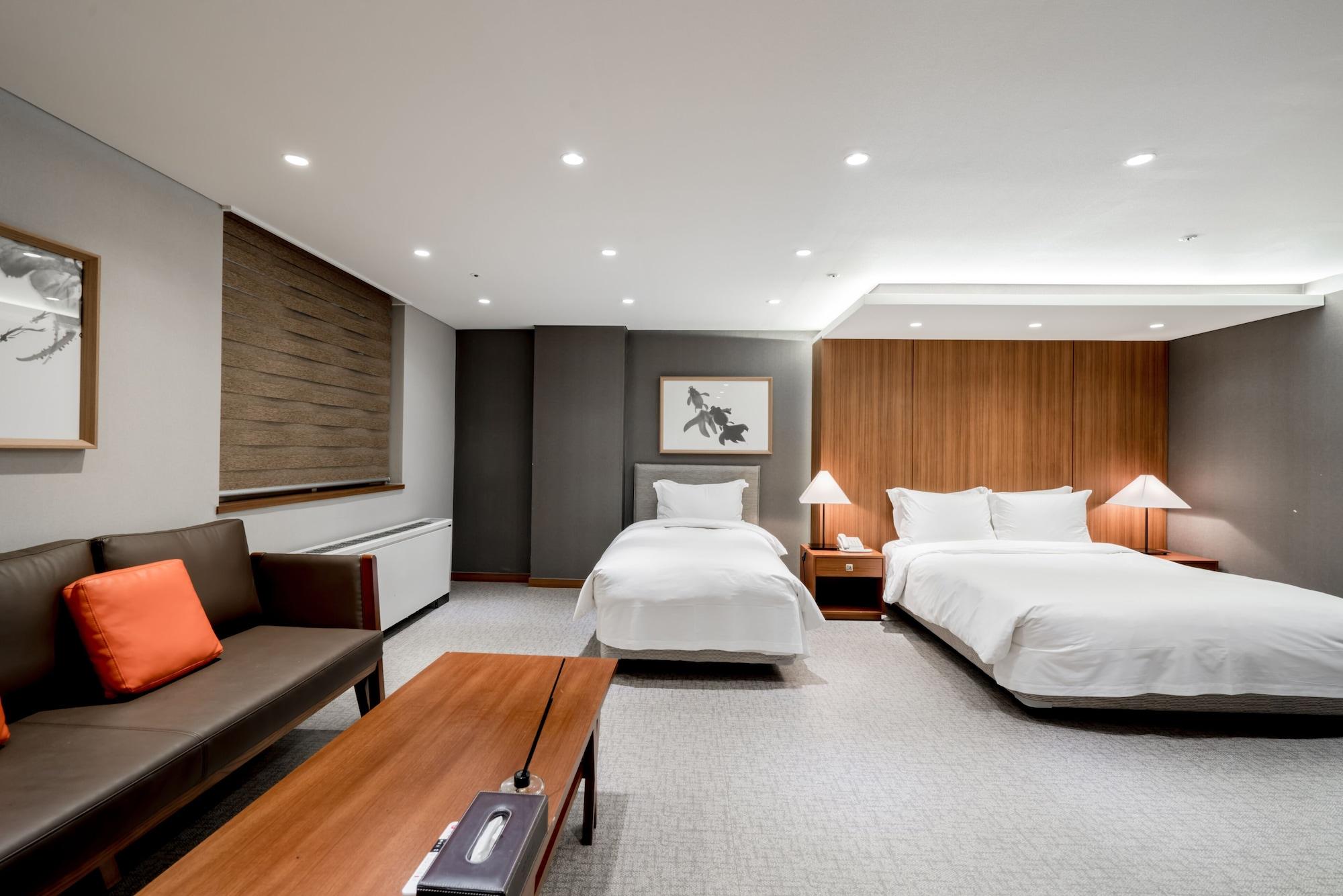 Oriens Hotel & Residences Myeongdong Seoul Exterior photo