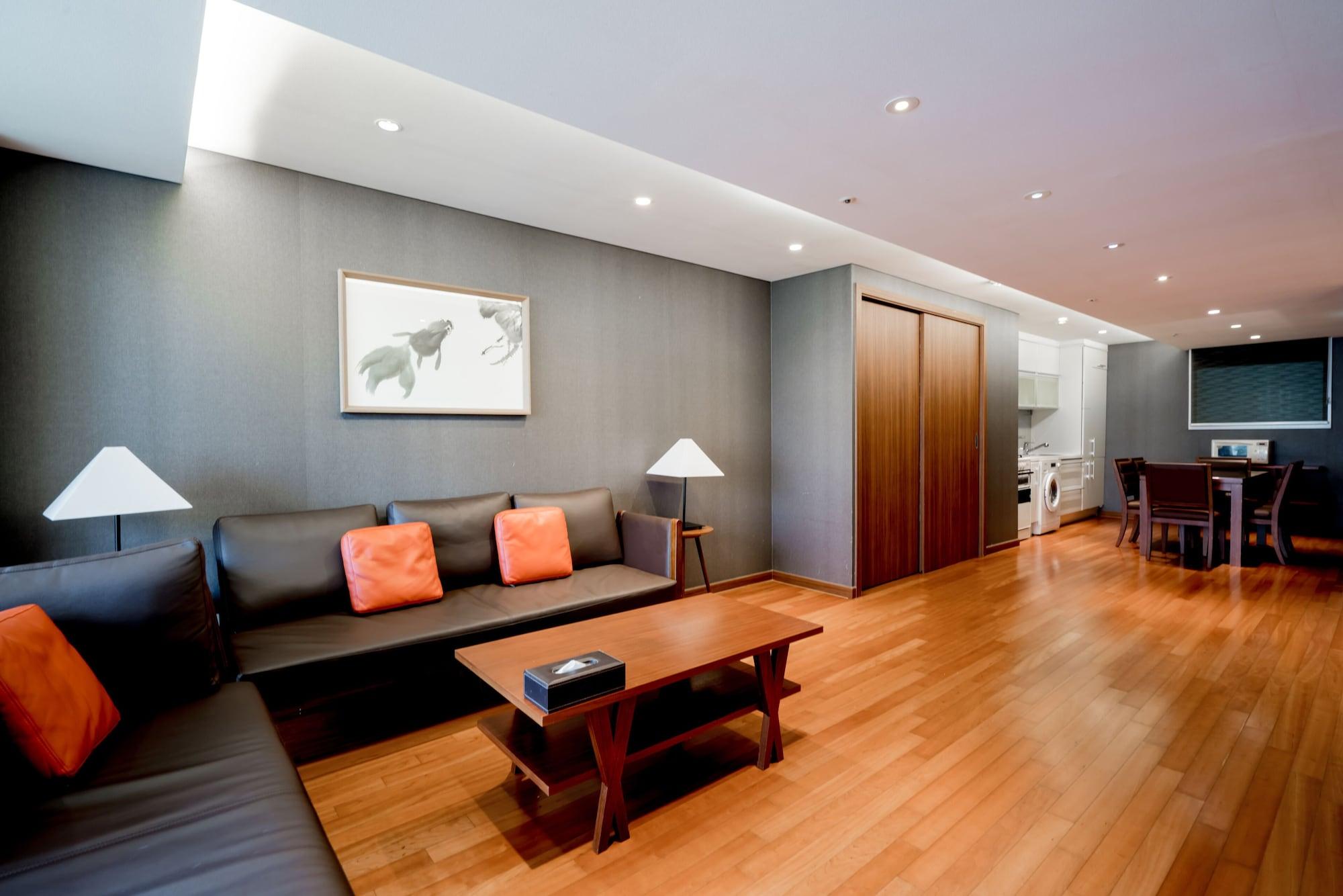 Oriens Hotel & Residences Myeongdong Seoul Exterior photo
