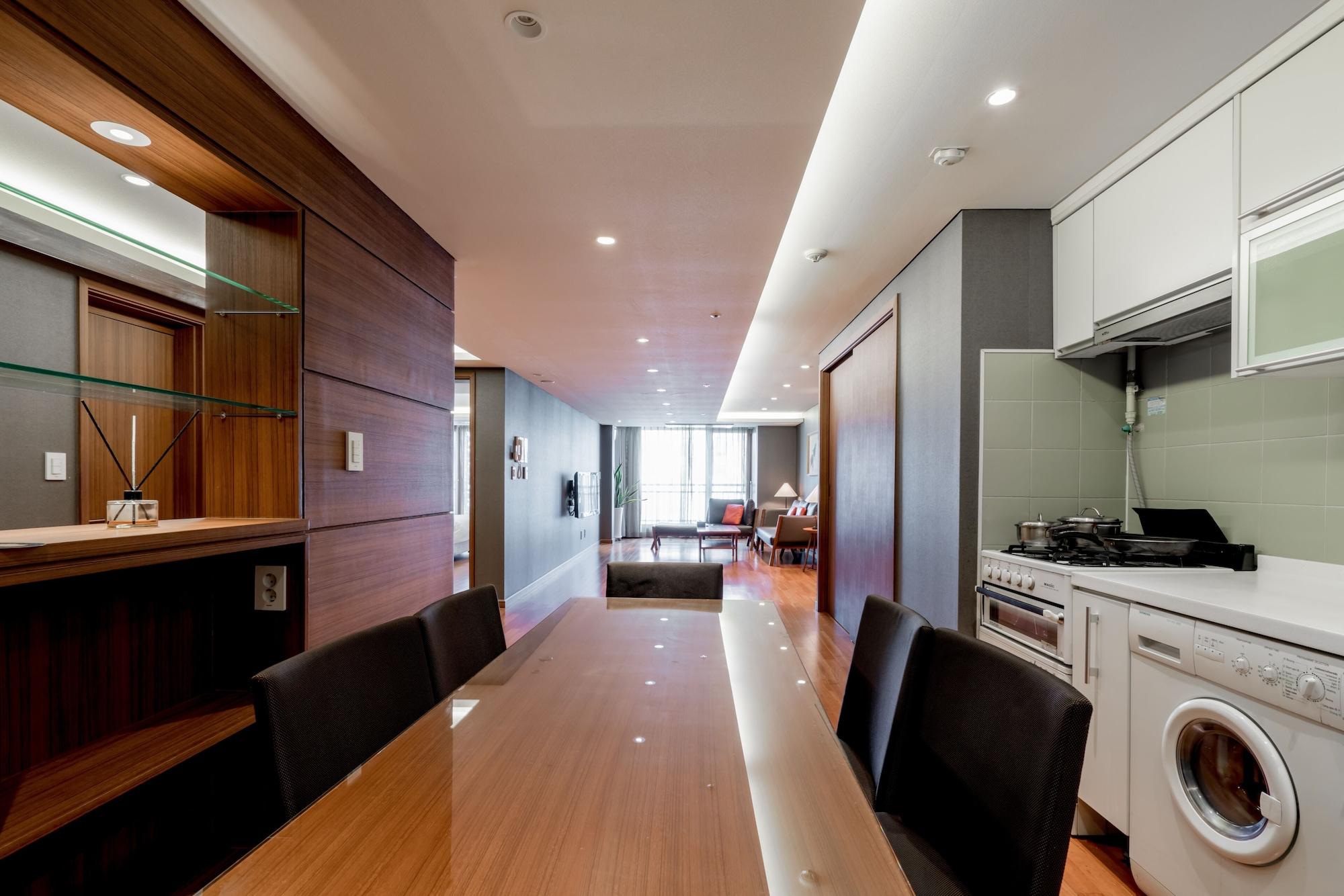 Oriens Hotel & Residences Myeongdong Seoul Exterior photo