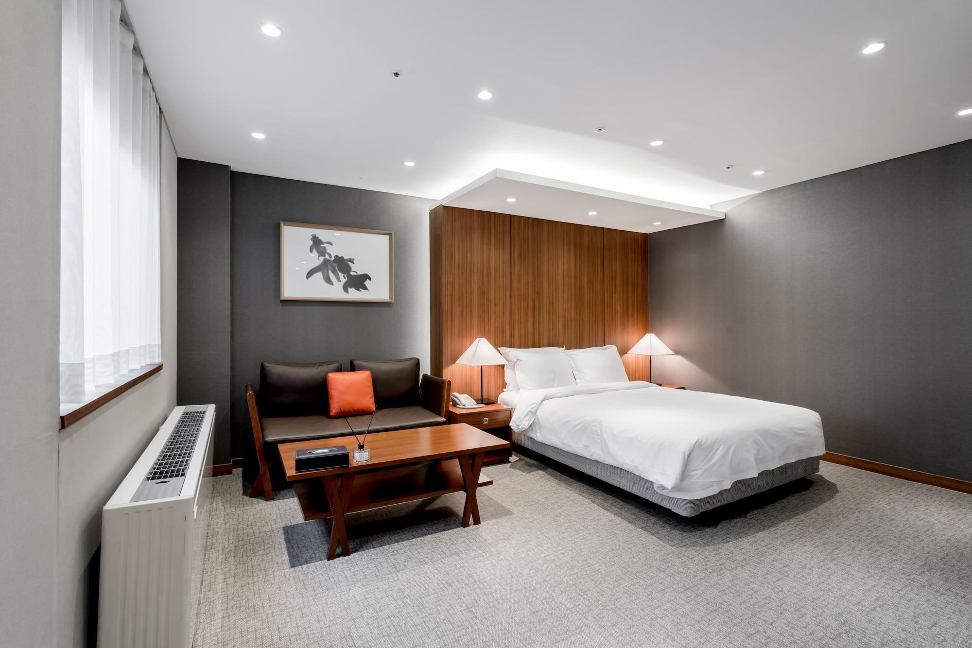 Oriens Hotel & Residences Myeongdong Seoul Exterior photo