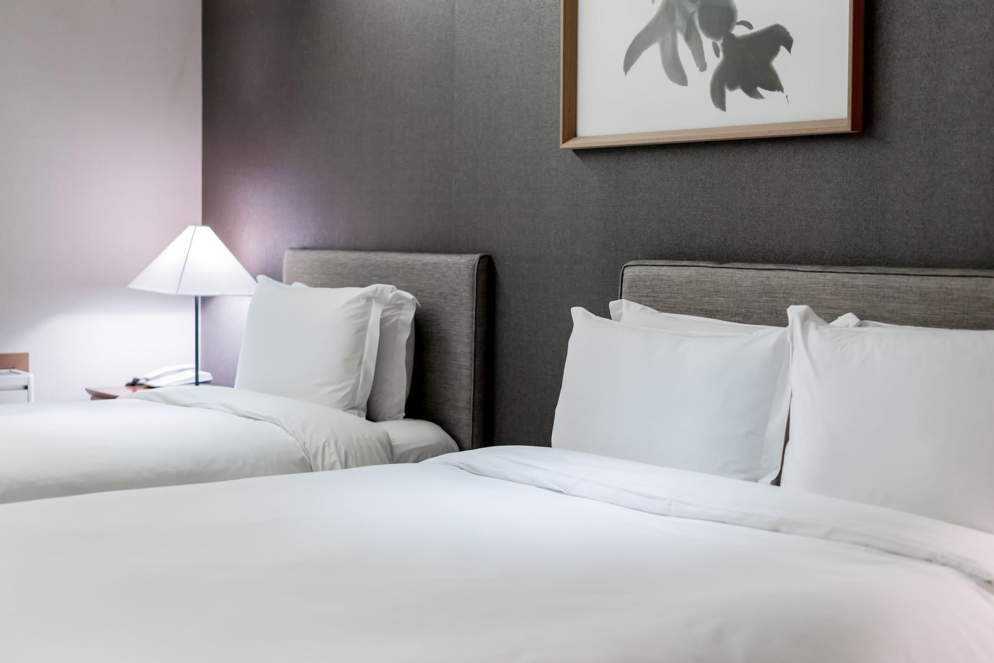 Oriens Hotel & Residences Myeongdong Seoul Exterior photo